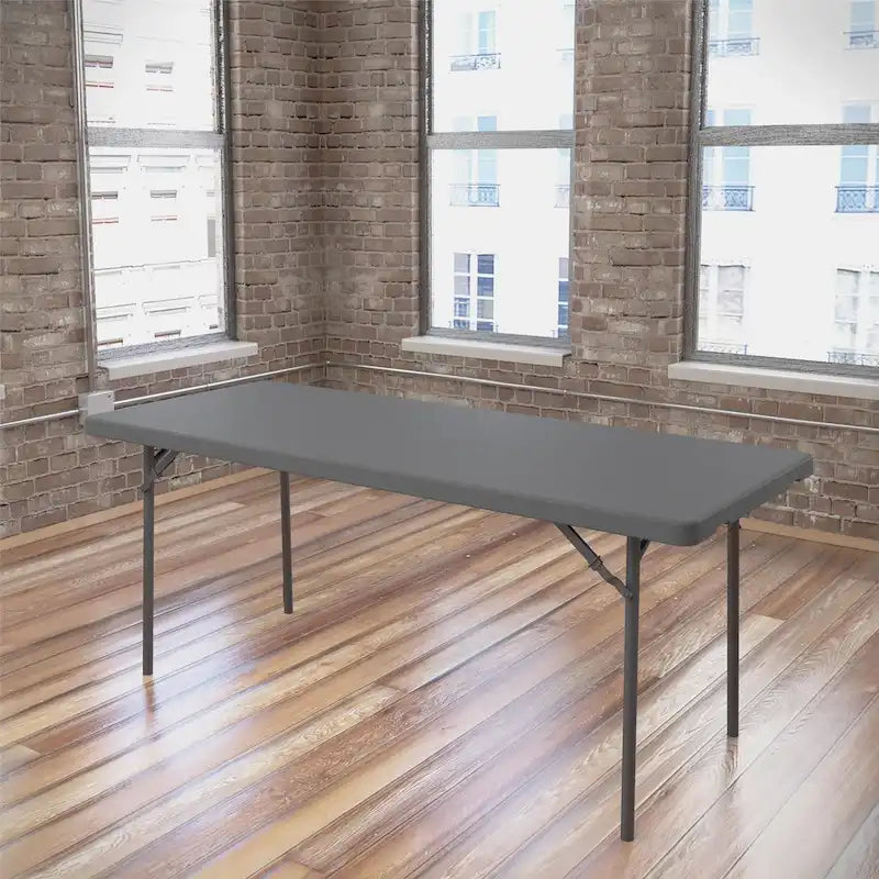 Table pliante commerciale en HDPE moulé par soufflage, robuste